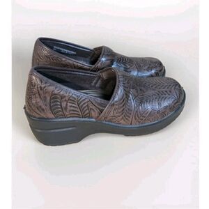 Easy Street Embossed Brown Mules